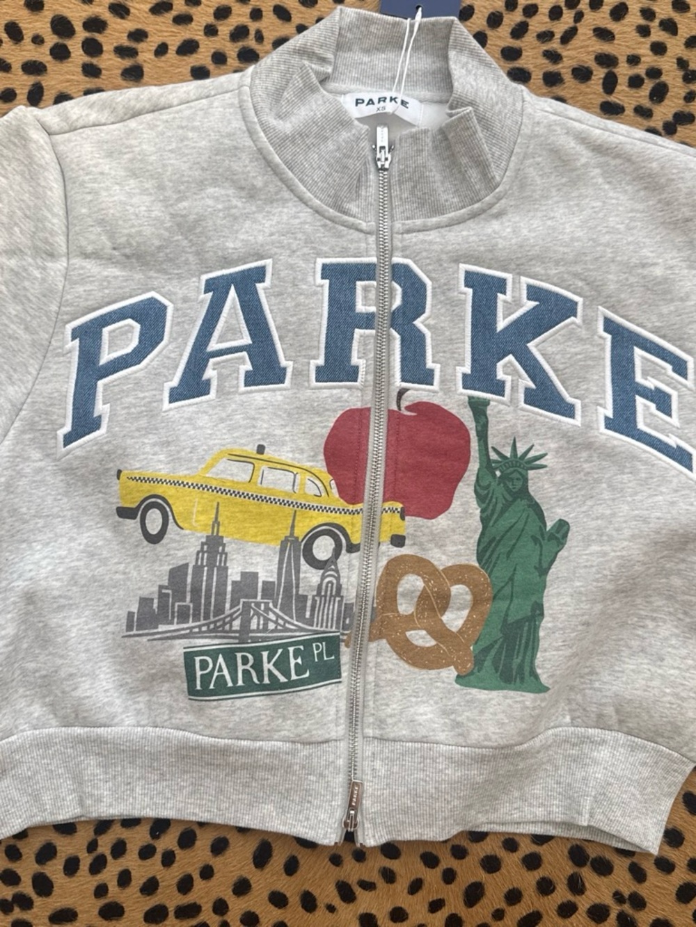 PARKE NYC Exclusive Zipup Mockneck - Picture 2 of 7
